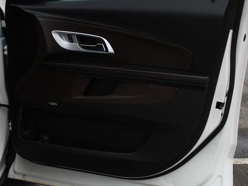 Used 2015 Chevrolet Equinox LTZ image 18