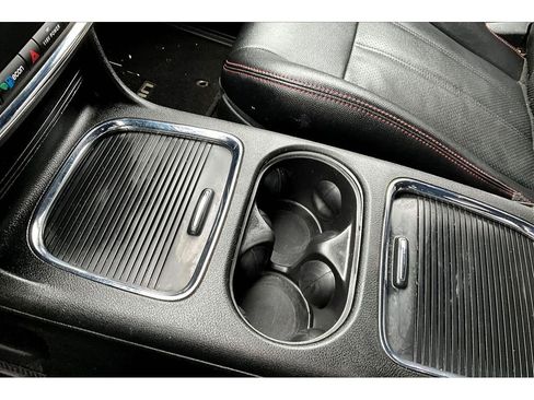 Used 2018 Dodge Grand Caravan GT FWD image 16