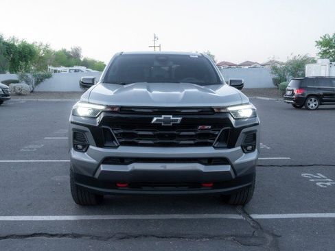 Used 2023 Chevrolet Colorado Z71 w/ Z71 Convenience Package 2 AWD/4WD image 2