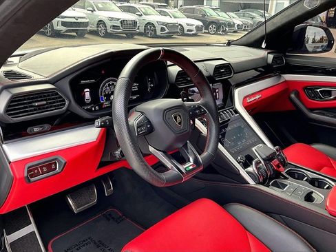 Used 2020 Lamborghini Urus image 14