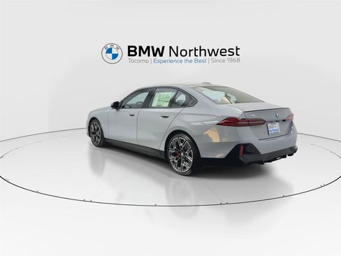 New 2026 BMW i5 eDrive40 w/ M Sport Package image 12