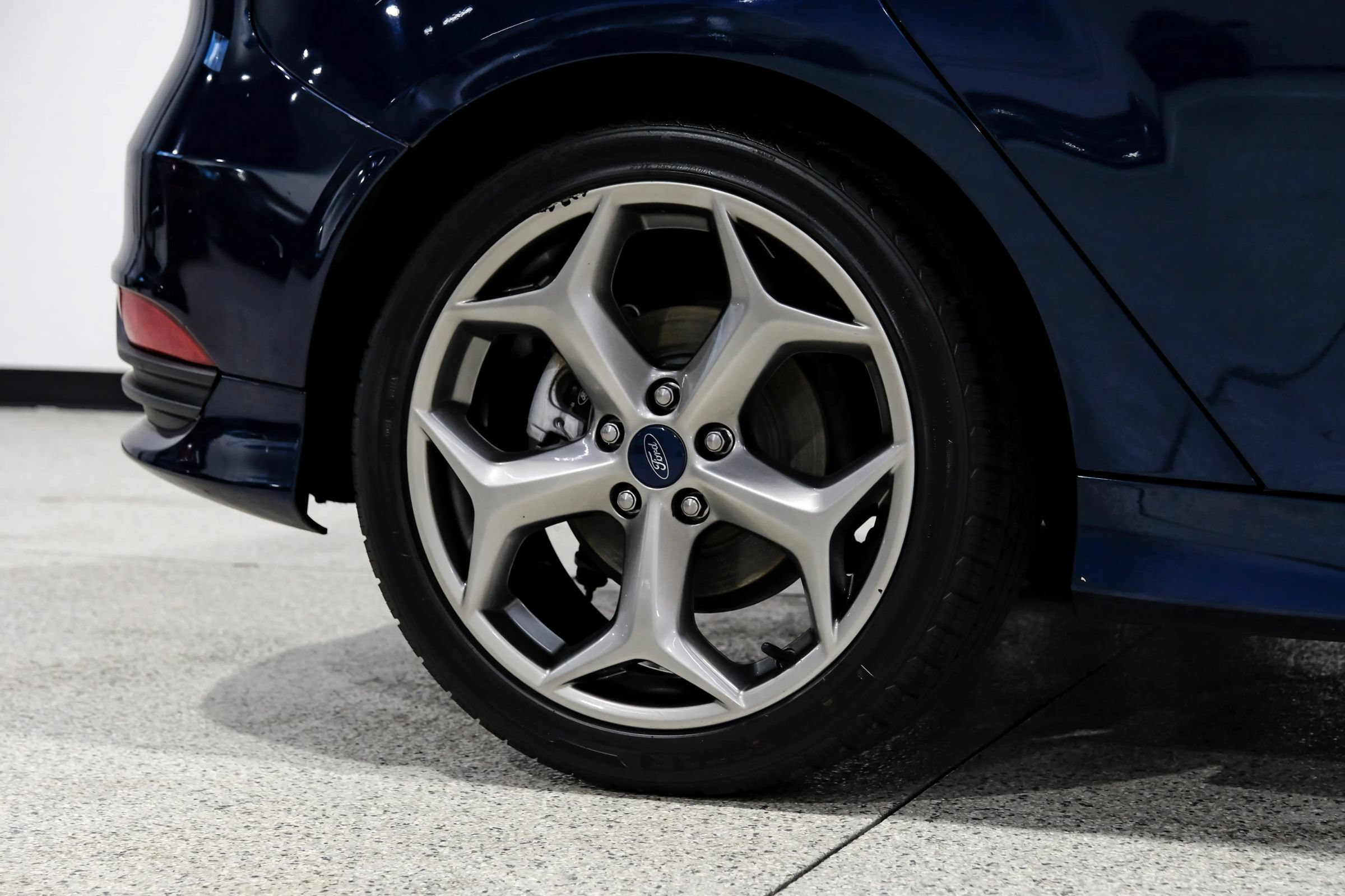 Used 2017 Ford Focus ST FWD image 63