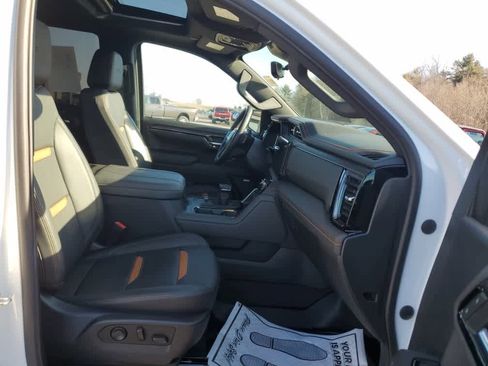 Used 2023 GMC Sierra 1500 AT4 w/ AT4 Premium Package image 24