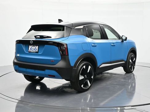 New 2026 Nissan Kicks SR FWD image 5