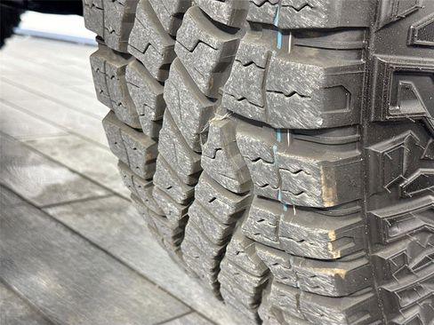 Used 2024 Chevrolet Colorado ZR2 w/ ZR2 Bison Edition image 38