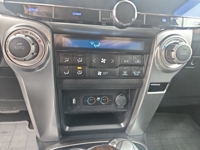 Used 2015 Toyota 4Runner Limited AWD/4WD image 17