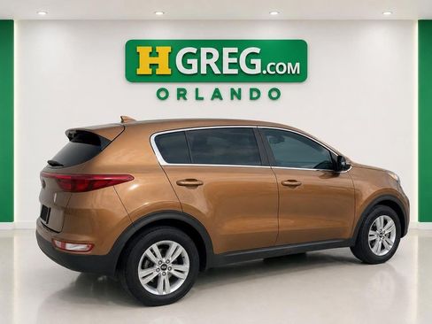 Used 2019 Kia Sportage LX AWD/4WD image 6