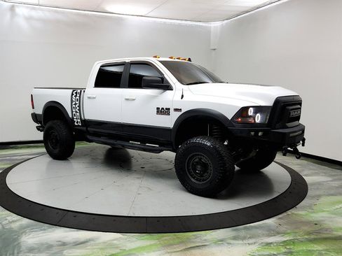 Used 2018 RAM 2500 Power Wagon AWD/4WD image 3