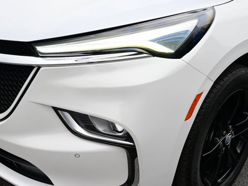 Used 2023 Buick Enclave Essence w/ Experience Buick Package image 12