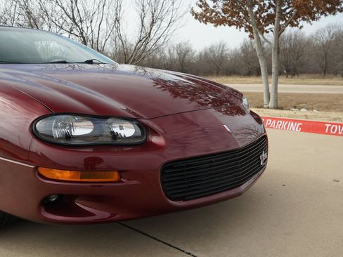 Used 2000 Chevrolet Camaro Z28 w/ Preferred Equipment Group 2 image 32