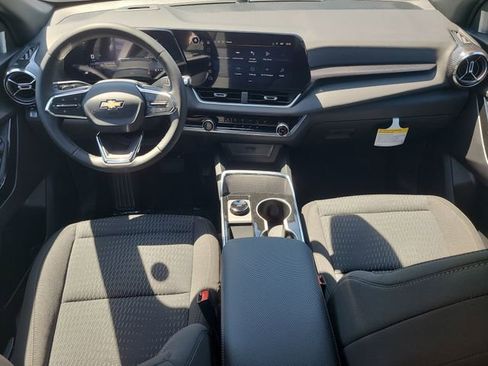 New 2026 Chevrolet Equinox LT w/ Safety and Technology Package image 12