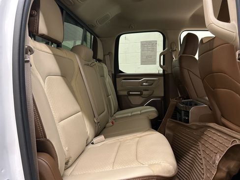 Used 2019 RAM 1500 Laramie image 9