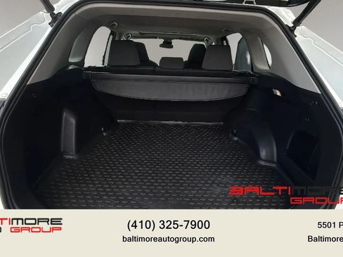 Used 2022 Toyota RAV4 XLE w/ Convenience Package FWD image 33