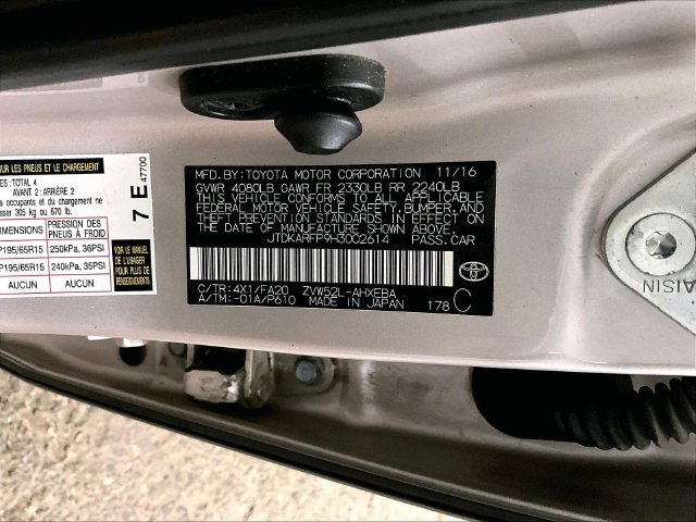 Used 2017 Toyota Prius Prime Plus w/ Carpet Mat Package FWD image 32