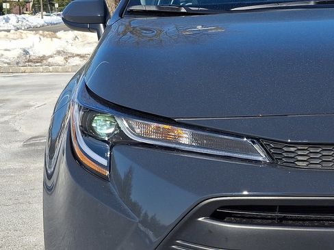 Certified 2025 Toyota Corolla LE image 9