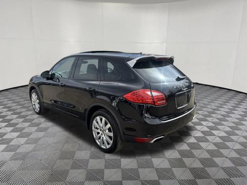 Used 2014 Porsche Cayenne Platinum Edition AWD/4WD image 7