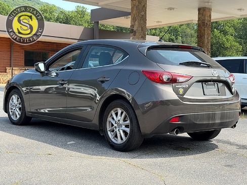 Used 2016 MAZDA MAZDA3 i Touring FWD image 4