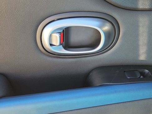 Used 2015 Kia Soul + w/ Audio Package FWD image 16