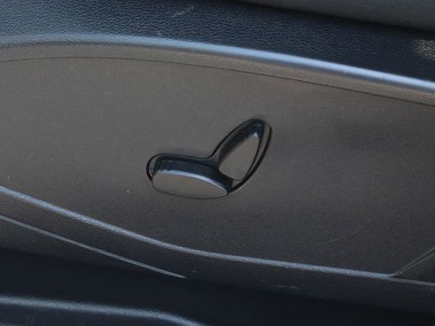 Used 2019 Ford Transit Connect XLT image 20