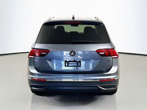 Certified 2024 Volkswagen Tiguan SE image 10