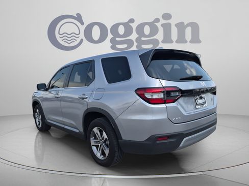 Certified 2023 Honda Pilot EX-L image 4