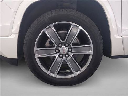 Used 2019 GMC Acadia Denali w/ Technology Package AWD/4WD image 28