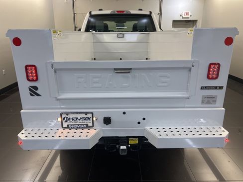 New 2025 Ford F350 XL w/ XL Chrome Package image 5