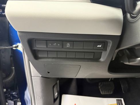 New 2026 Mitsubishi Outlander SE image 28