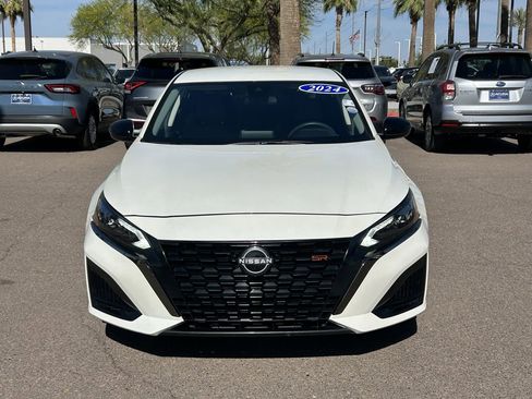 Used 2024 Nissan Altima 2.5 SR FWD image 8