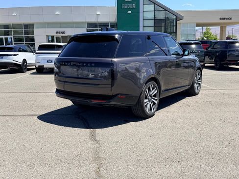Used 2023 Land Rover Range Rover SE AWD/4WD image 5