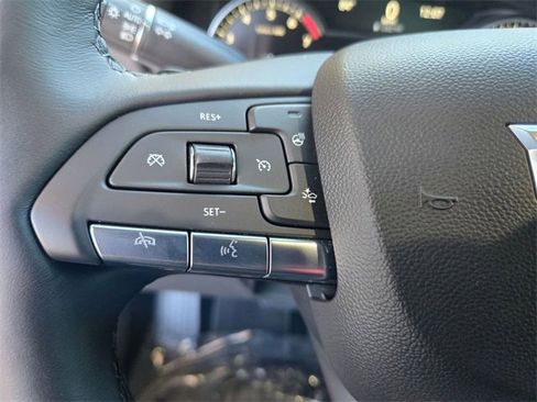 Used 2025 Cadillac CT4 Premium Luxury image 11