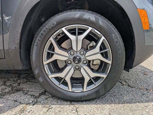 Used 2021 Kia Seltos EX AWD/4WD image 11