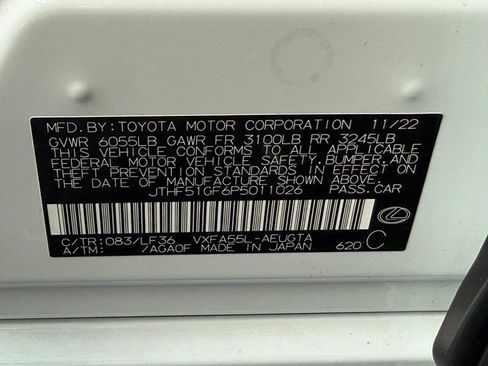 Used 2023 Lexus LS 500 F Sport w/ Accessory Package (Z2) image 21