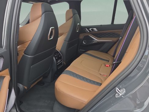 New 2026 BMW X5 M Competition w/ Executive Package AWD/4WD image 11