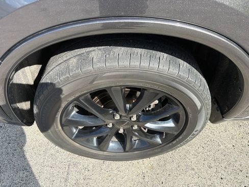 Used 2018 Dodge Durango GT w/ Technology Group AWD/4WD image 4