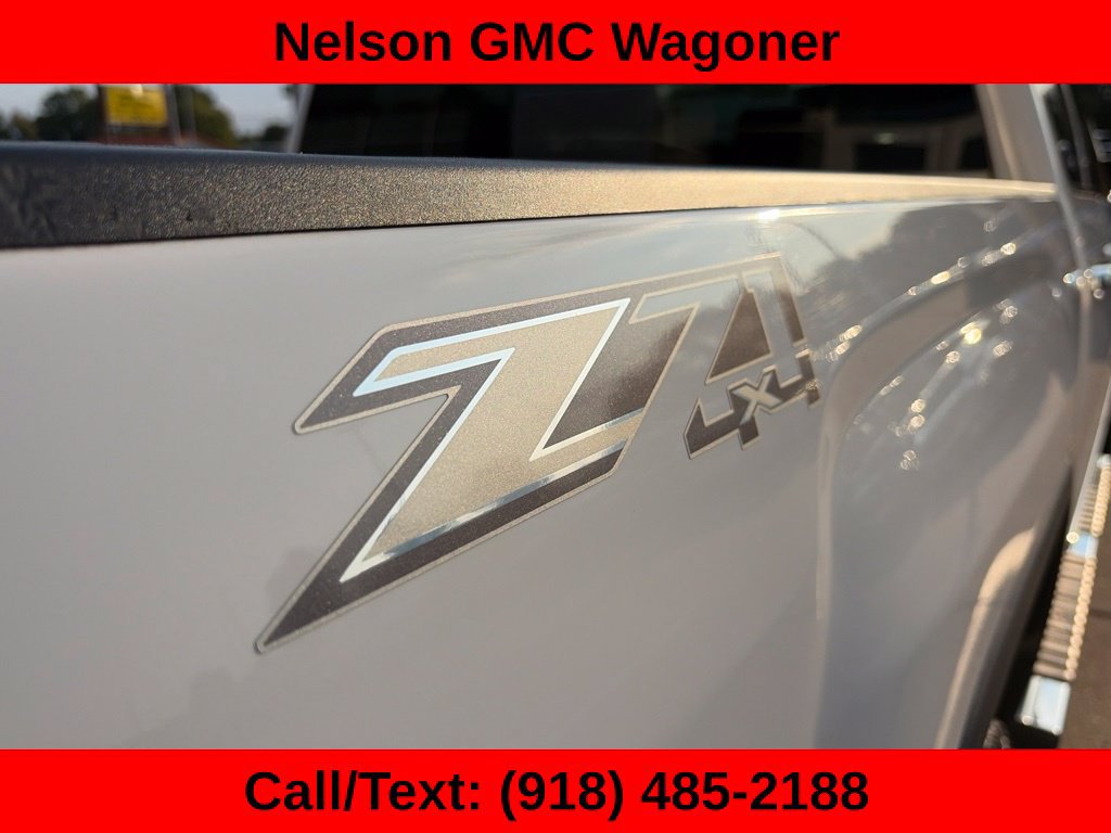 Used 2018 GMC Sierra 1500 SLT w/ SLT Premium Package AWD/4WD image 10