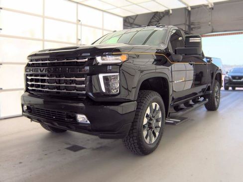 Used 2021 Chevrolet Silverado 2500 LTZ w/ Carhartt Edition AWD/4WD image 4