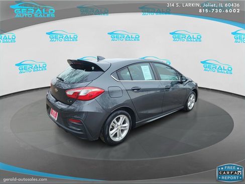 Used 2017 Chevrolet Cruze LT w/ RS Package image 7