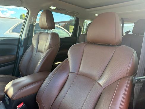 Used 2019 Subaru Ascent Touring AWD/4WD image 5