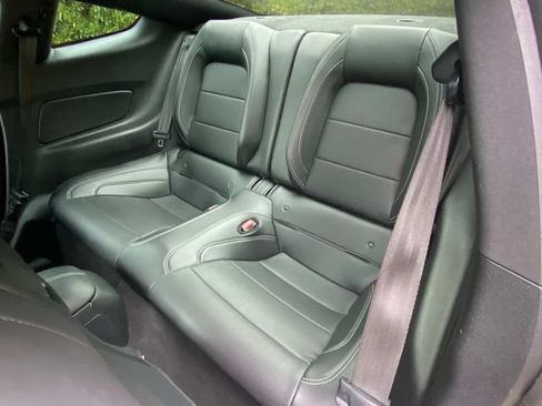 Used 2022 Ford Mustang GT Premium w/ Equipment Group 401A RWD image 9