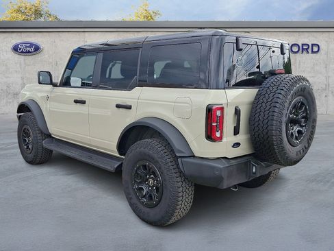 Used 2025 Ford Bronco Outer Banks w/ Sasquatch Package AWD/4WD image 4