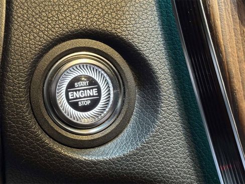 Used 2020 Mercedes-Benz GLC 43 AMG GLC 43 AMG 4MATIC image 24