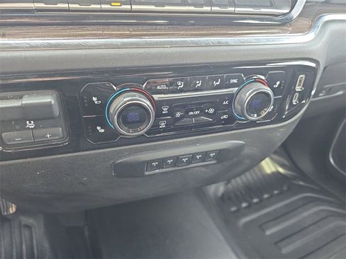 Used 2024 Chevrolet Silverado 3500 LT w/ Convenience Package image 23