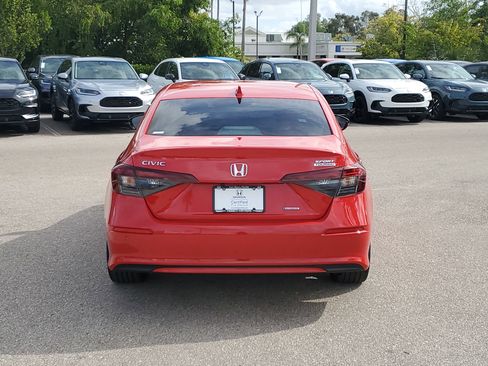 Certified 2025 Honda Civic Sport Touring image 5