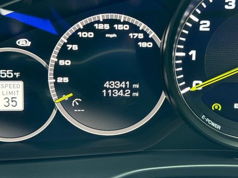 Used 2020 Porsche Panamera 4 AWD/4WD image 13