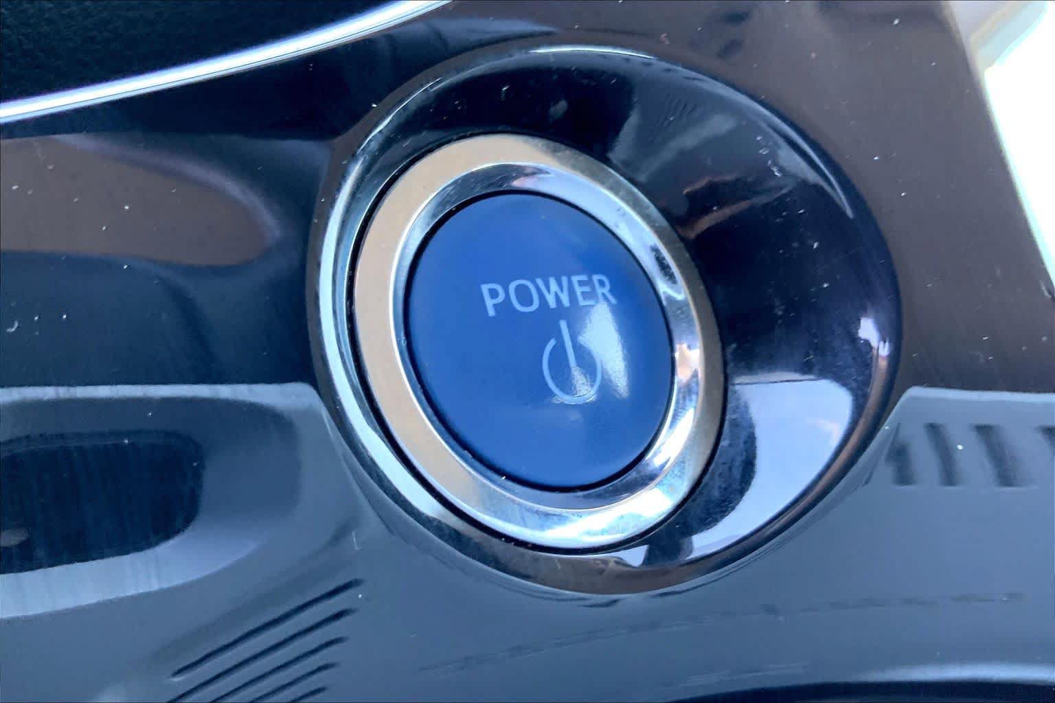 Used 2022 Toyota Prius LE FWD image 33