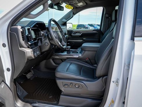 Used 2024 Chevrolet Silverado 1500 LTZ w/ LTZ Convenience Package II image 12