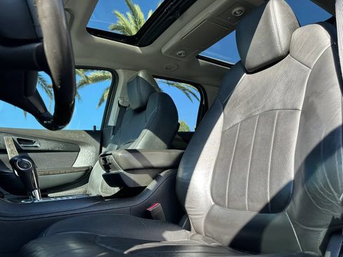 Used 2011 GMC Acadia Denali AWD/4WD image 8