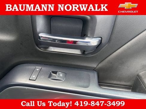 Used 2018 Chevrolet Silverado 1500 LT w/ All Star Edition AWD/4WD image 36