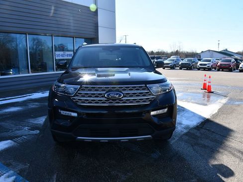 Used 2023 Ford Explorer Limited w/ Equipment Group 301A image 10